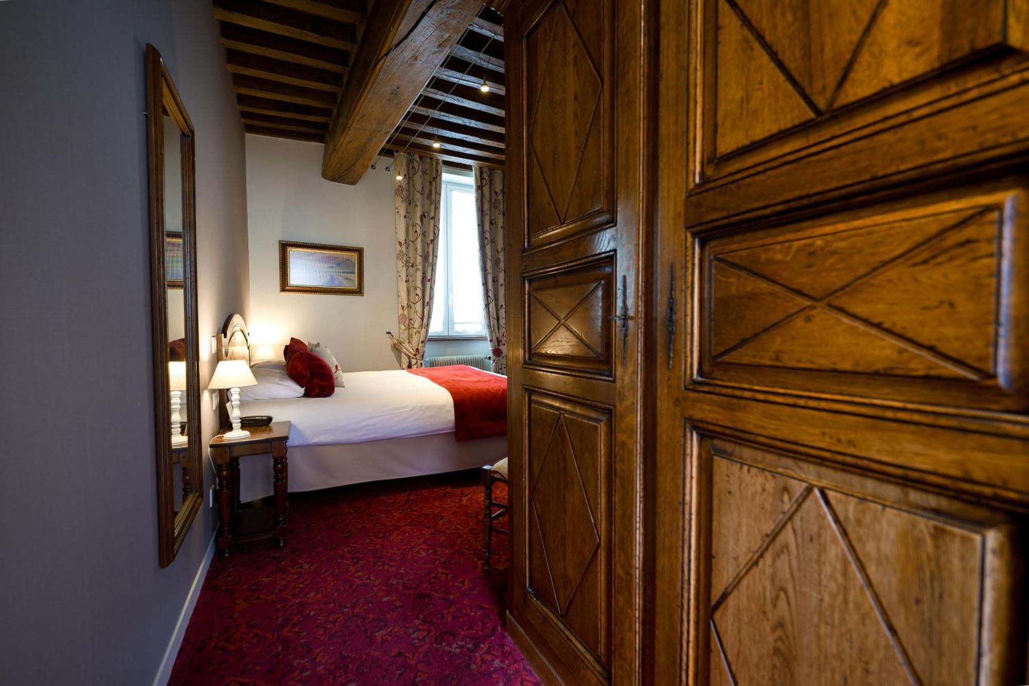 Hotel Wilson - Teritoria Діжон Екстер'єр фото